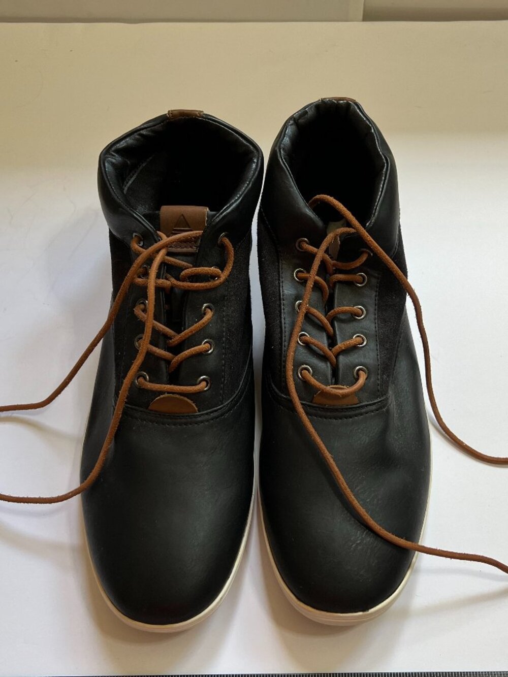 Men's ALDO Leather Chukka Boots  M 10.5